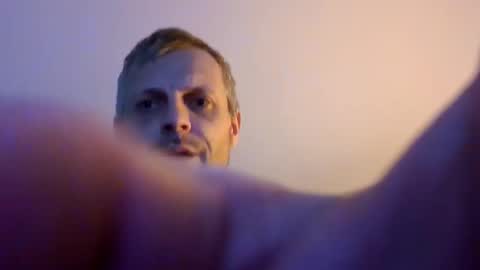 Snapshot of arturporshe69 chatting on November 22, 7:51 am arturporshe69 online show from November 22, 7:51 am