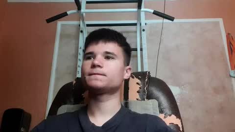 Snapshot of arvyn_ chatting on April 13, 7:36 am Denis online show from April 13, 7:36 am