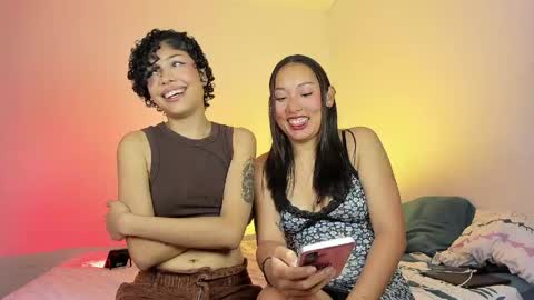 Ariana and Kelsieh online show from May 6, 12:08 am