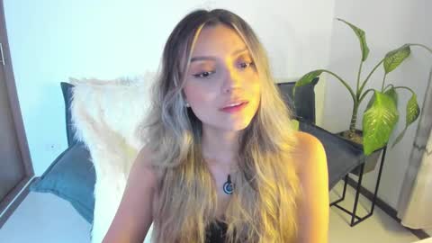 Zahaara online show from December 5, 8:49 pm