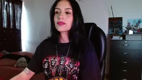   Independent Model online show from October 24, 9:55 pm