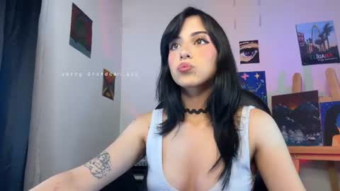 Snapshot of ary_pieerce chatting on July 1, 12:34 am Independent Model online show from July 1, 12:34 am