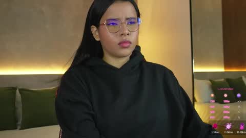 Arya online show from December 1, 12:43 pm