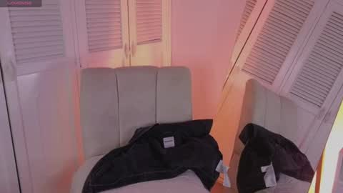 Snapshot of arycooper_ chatting on June 26, 1:37 pm arycooper_ online show from June 26, 1:37 pm