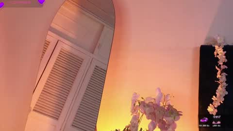 Snapshot of arycooper_ chatting on June 29, 12:27 pm arycooper_ online show from June 29, 12:27 pm