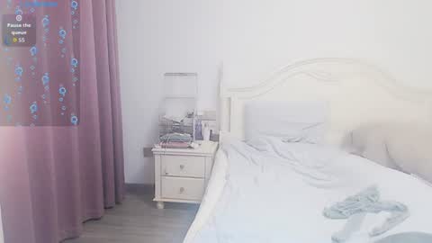 Lily online show from June 14, 3:52 am