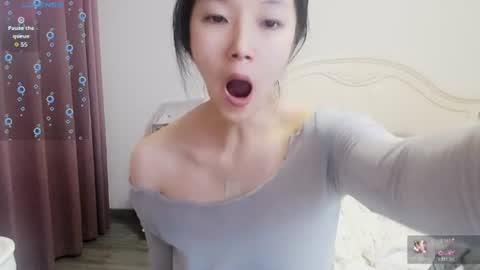 Snapshot of arylia_3 chatting on June 27, 3:55 am Lily online show from June 27, 3:55 am