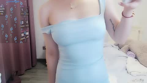 Snapshot of arylia_3 chatting on July 17, 3:57 am Lily online show from July 17, 3:57 am