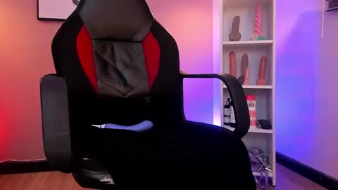 Asami  online show from December 21, 11:45 pm