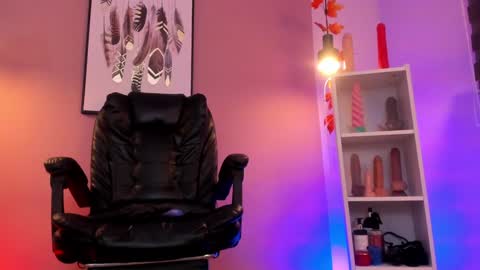 Asami  online show from January 26, 12:05 am