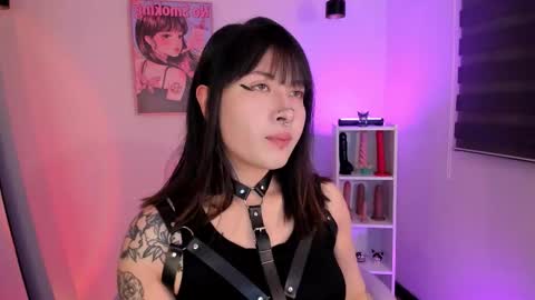 Asami  online show from February 4, 11:20 pm