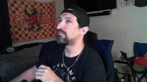 Snapshot of asanator101 chatting on October 27, 2:59 am devilPup75 online show from October 27, 2:59 am