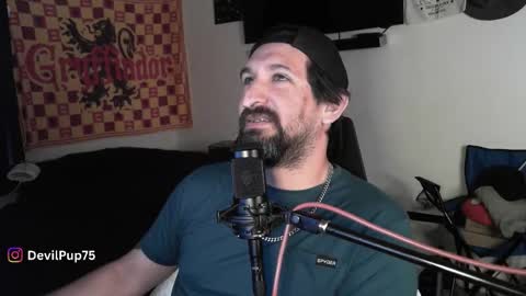 Snapshot of asanator101 chatting on November 5, 8:20 pm devilPup75 online show from November 5, 8:20 pm