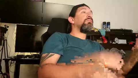 Snapshot of asanator101 chatting on December 2, 7:25 am devilPup75 online show from December 2, 7:25 am