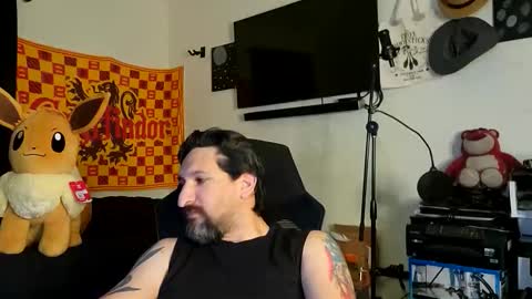 devilPup75 online show from December 22, 6:10 am