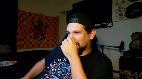 devilPup75 online show from January 7, 2:14 am