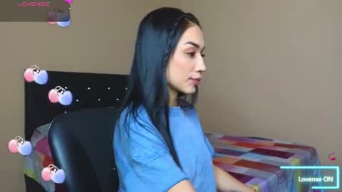 Snapshot of asenaesmee chatting on February 9, 3:00 am Asena online show from February 9, 3:00 am