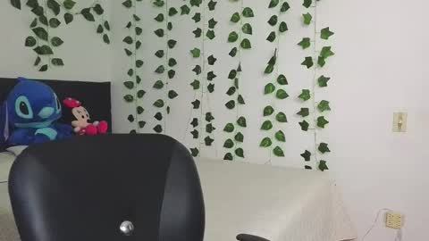 Asena online show from February 17, 7:09 pm