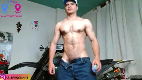 Snapshot of ash_wingrant chatting on June 22, 11:46 pm ash_wingrant online show from June 22, 11:46 pm