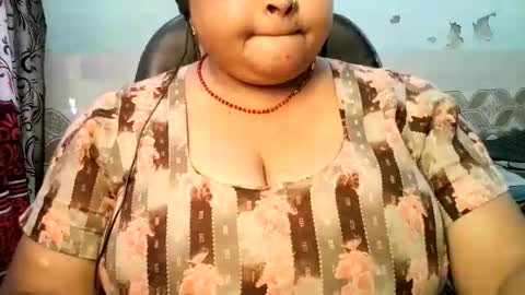 Snapshot of asha3388 chatting on July 7, 6:05 am SONI online show from July 7, 6:05 am
