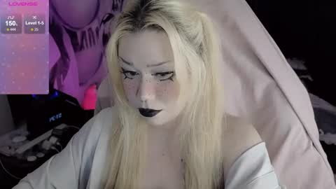 Sasha next stream December 4st  at  0000- 0030 am German time online show from June 14, 10:34 pm