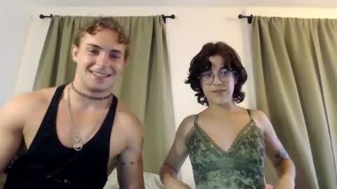 Snapshot of ashandsylvia chatting on July 21, 2:25 am Ash And Sylvia online show from July 21, 2:25 am