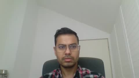 Snapshot of asharma1984xyz chatting on March 9, 9:13 am asharma1984xyz online show from March 9, 9:13 am