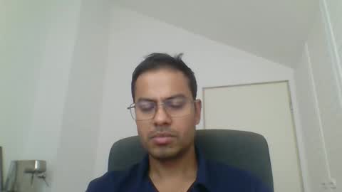 Snapshot of asharma1984xyz chatting on May 27, 12:13 pm asharma1984xyz online show from May 27, 12:13 pm