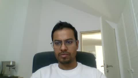 Snapshot of asharma1984xyz chatting on June 24, 1:10 pm asharma1984xyz online show from June 24, 1:10 pm