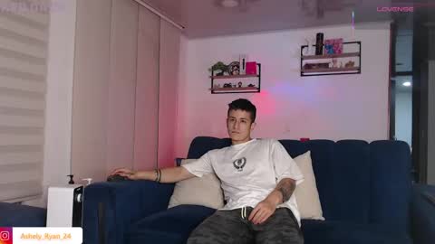 Ashley And Ryan  online show from April 23, 11:18 pm