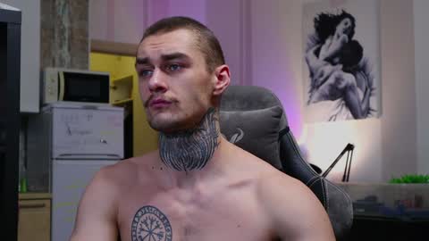 Jerk Machine online show from December 1, 5:46 pm