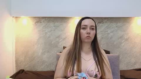 Snapshot of ashkey_bennet chatting on November 25, 4:12 am Asley Bennet online show from November 25, 4:12 am