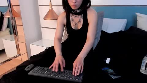 Snapshot of ashkoreh chatting on November 19, 7:14 pm Ashkoreh online show from November 19, 7:14 pm