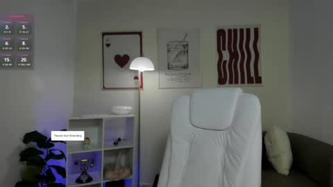 Snapshot of ashleeydiamonds chatting on May 19, 12:22 pm online show from May 19, 12:22 pm