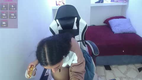 ashley17_ online show from February 1, 4:33 am