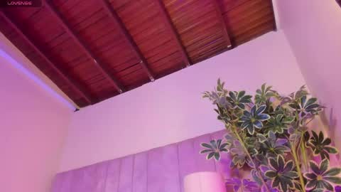 ashley_beaomunt online show from April 26, 10:57 am