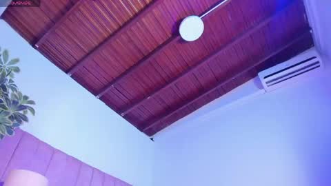 ashley_beaomunt online show from May 4, 6:37 pm