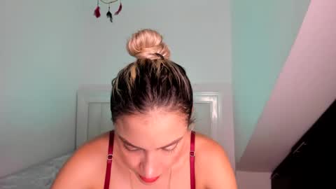 Snapshot of ashley_blair chatting on January 29, 8:25 pm ashley_blair online show from January 29, 8:25 pm