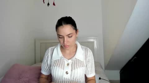 Snapshot of ashley_blair chatting on June 8, 10:32 pm ashley_blair online show from June 8, 10:32 pm