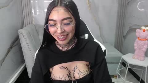 ashley_blum_v online show from October 9, 8:07 pm