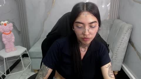 ashley_blum_v online show from October 25, 1:35 am