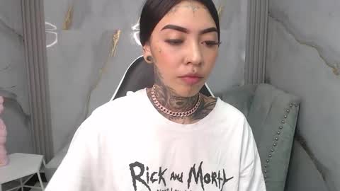 ashley_blum_v online show from November 1, 8:11 pm