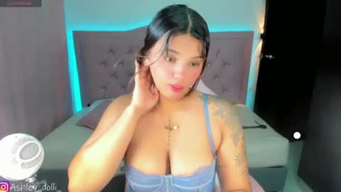 Snapshot of ashley_dolll chatting on May 18, 9:09 pm Ashley online show from May 18, 9:09 pm