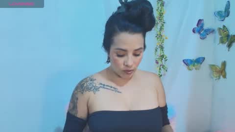 Snapshot of ashley_joyx_ chatting on May 5, 3:25 am ashley_joyx_ online show from May 5, 3:25 am