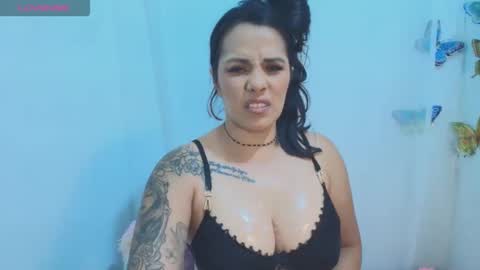 Snapshot of ashley_joyx_ chatting on May 12, 4:20 am ashley_joyx_ online show from May 12, 4:20 am