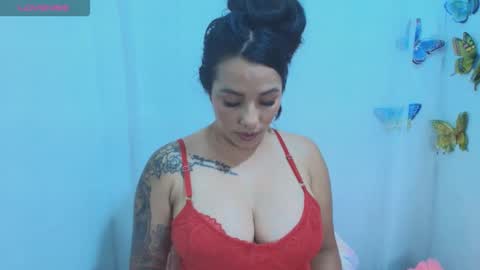 Snapshot of ashley_joyx_ chatting on May 18, 4:29 am ashley_joyx_ online show from May 18, 4:29 am