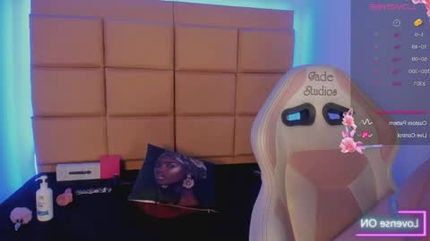 ashley_js online show from May 31, 1:14 am