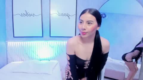 Snapshot of ashley_lee4u chatting on May 15, 11:01 pm ASHLEY online show from May 15, 11:01 pm