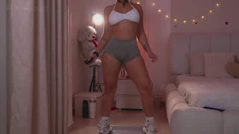  Ashley  online show from May 26, 1:12 am
