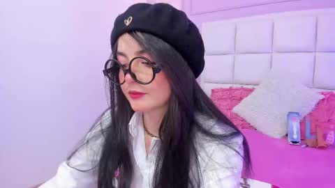 ashley_petit online show from February 6, 12:19 pm